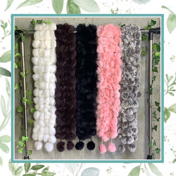 🎀 1PC SCARF BALLS FUR WRAP SHAWL RABBIT BOHO RACCON LONG NATURAL WARM WINTER - Picture 1 of 14